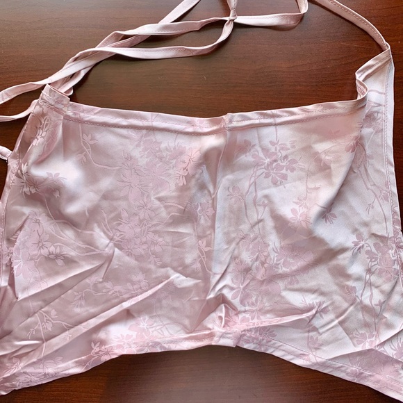 White blush Jacquard Satin halter top - Picture 3 of 4